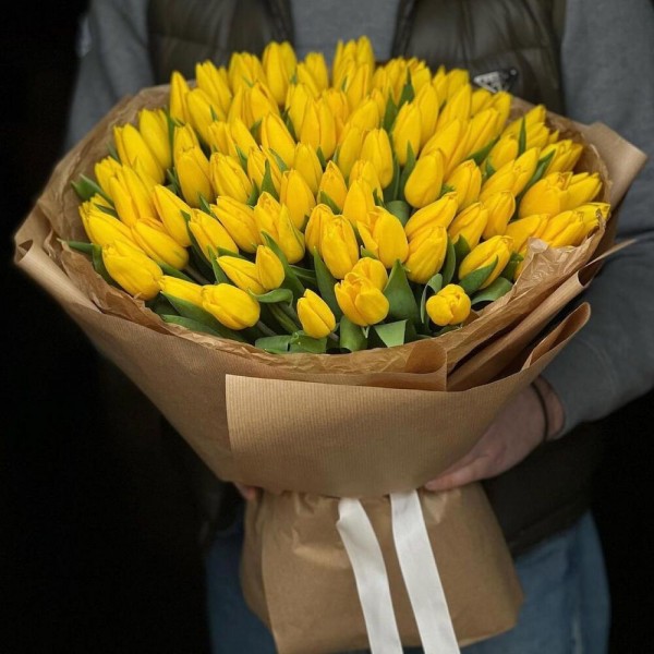 101 желтый тюльпан