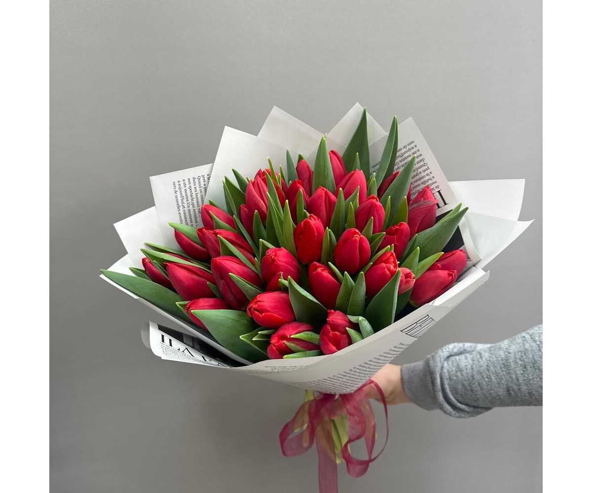 31 красный тюльпан