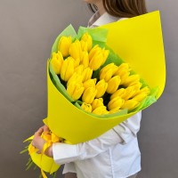 31 желтый тюльпан